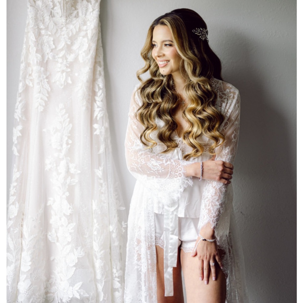 Creationari bridal robe for sale